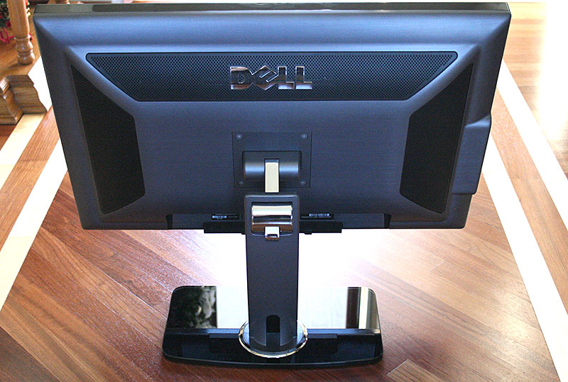Illustration for article titled Dell 3008WFP-HC, 30 Inches of Widescreen Swank